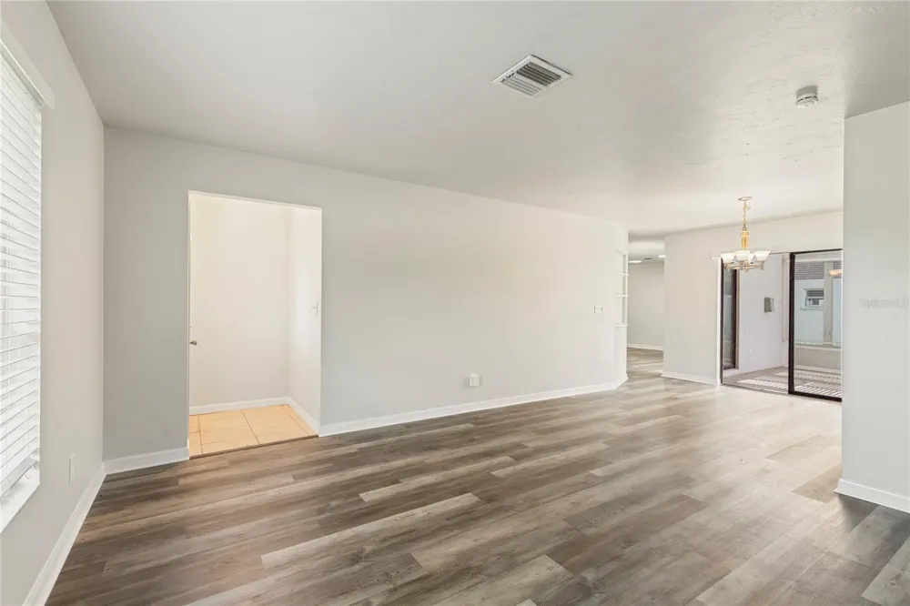 1704 54TH STREET COURT W Bradenton, FL 34209