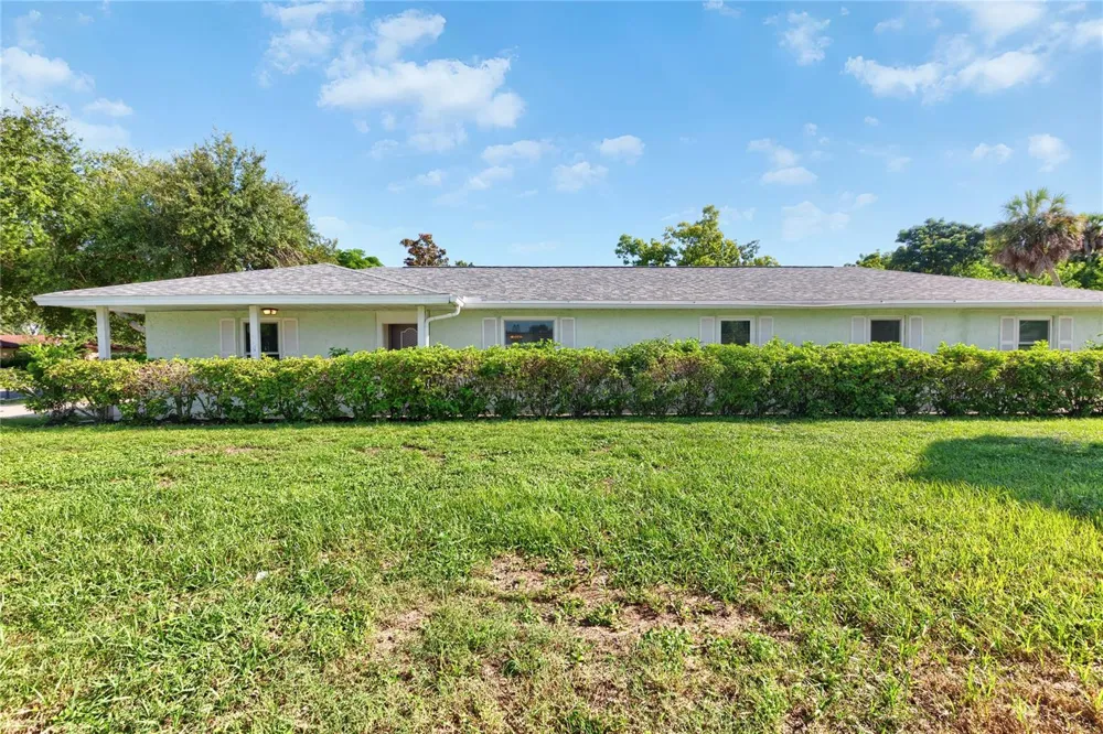 1704 54TH STREET COURT W Bradenton, FL 34209