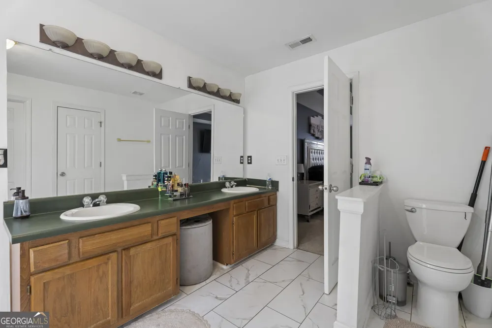 2095 Enon Mills DR SW Atlanta, GA 30331