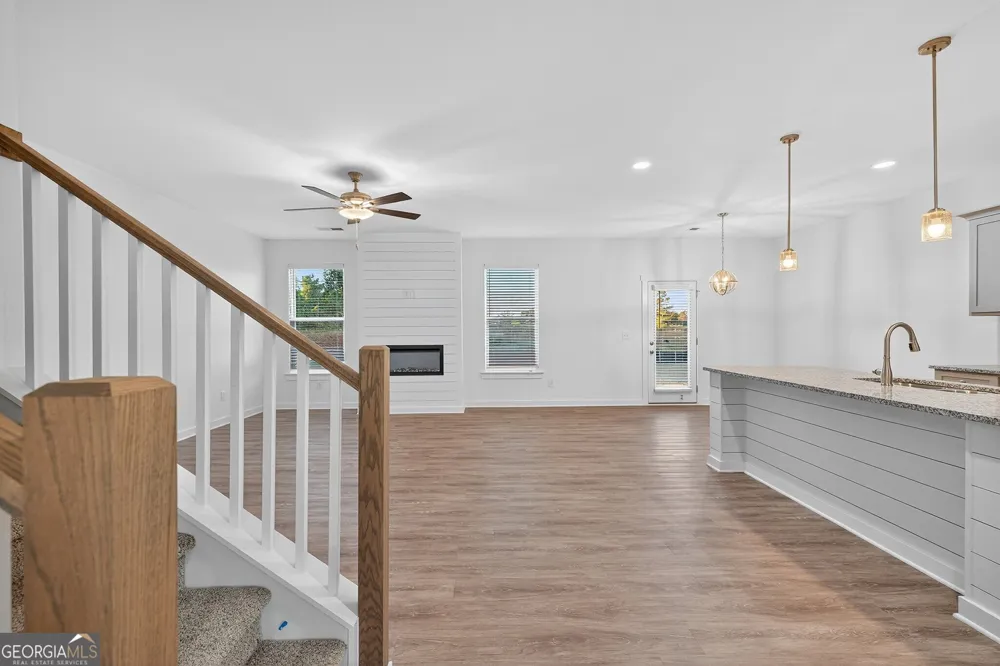 196 Cochin DR Statham, GA 30666