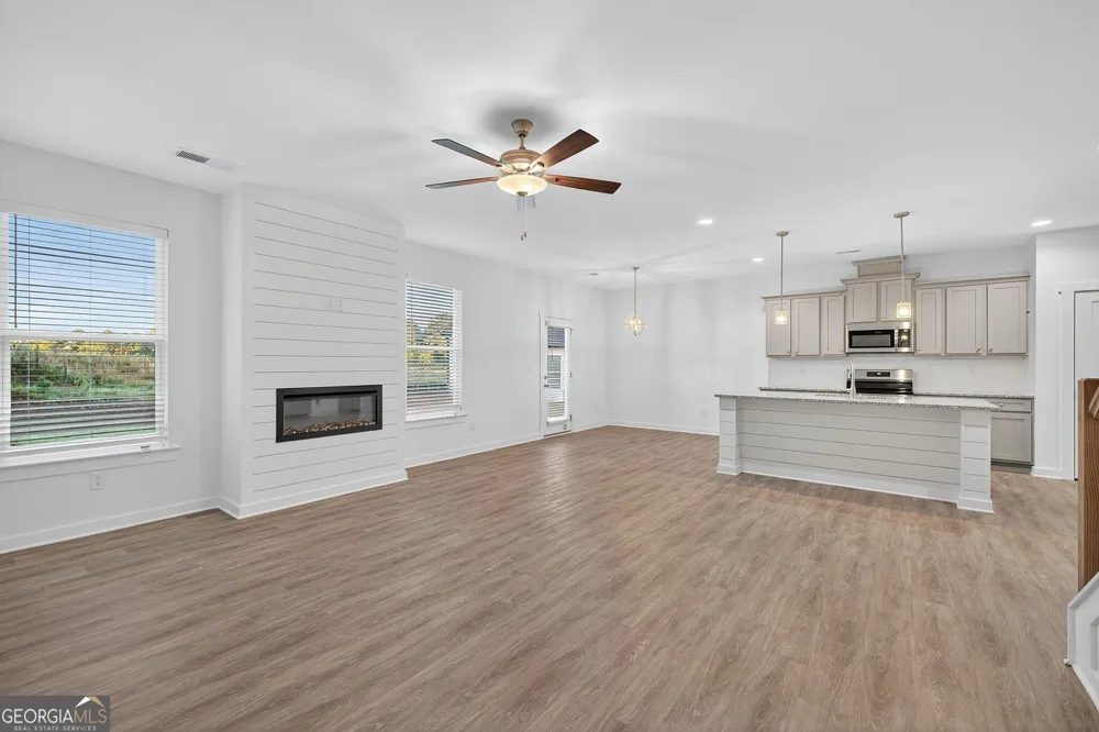 196 Cochin DR Statham, GA 30666