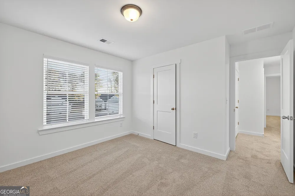 196 Cochin DR Statham, GA 30666