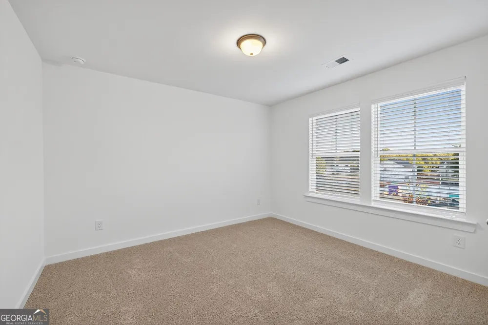 196 Cochin DR Statham, GA 30666