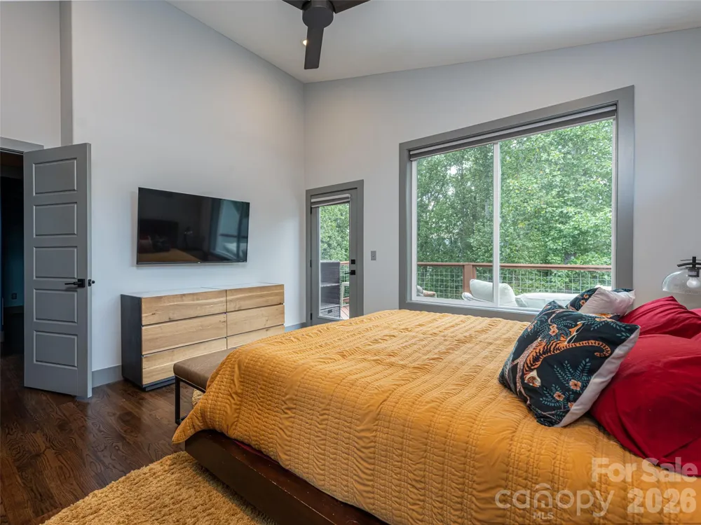 158 Riverview Drive Asheville, NC 28806
