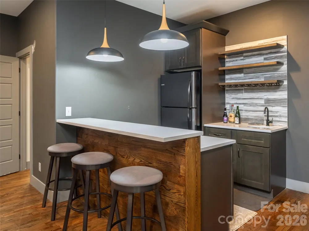158 Riverview Drive Asheville, NC 28806