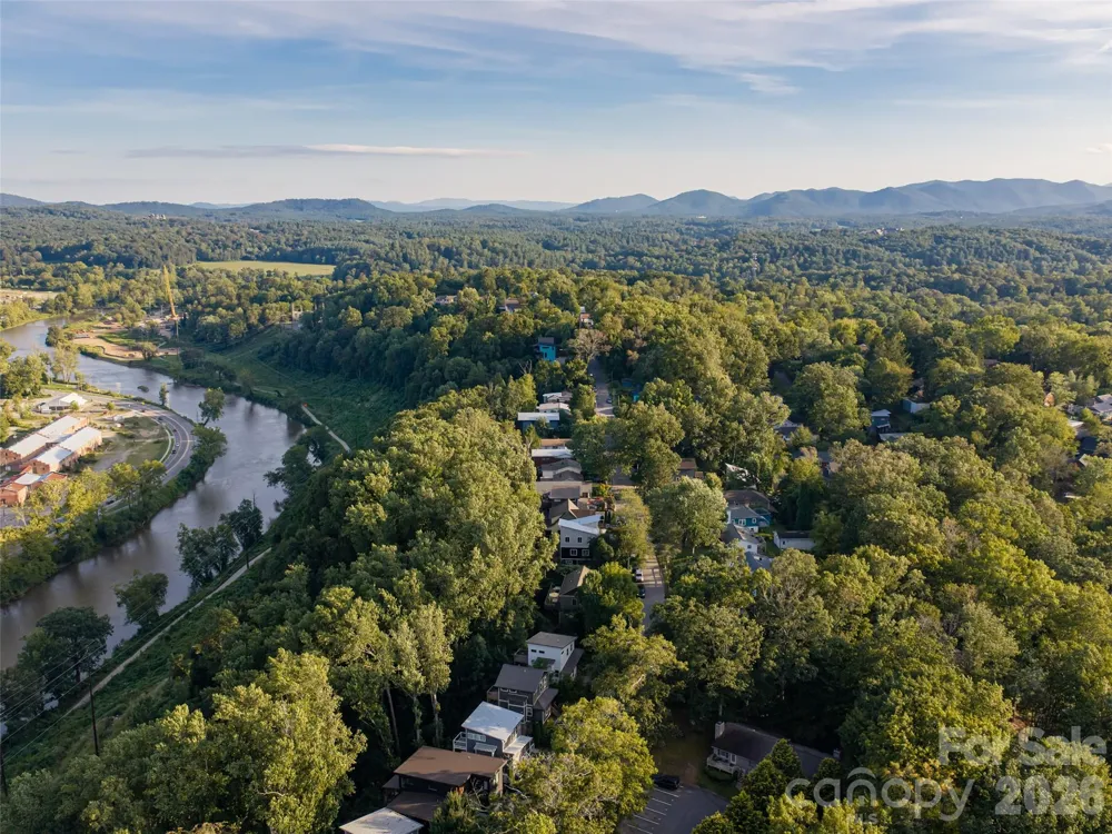 158 Riverview Drive Asheville, NC 28806