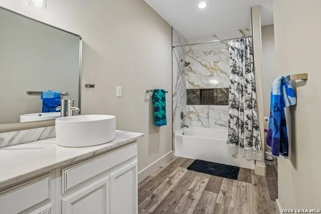 757 CANYON BND Canyon Lake, TX 78133