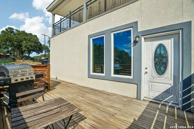 757 CANYON BND Canyon Lake, TX 78133