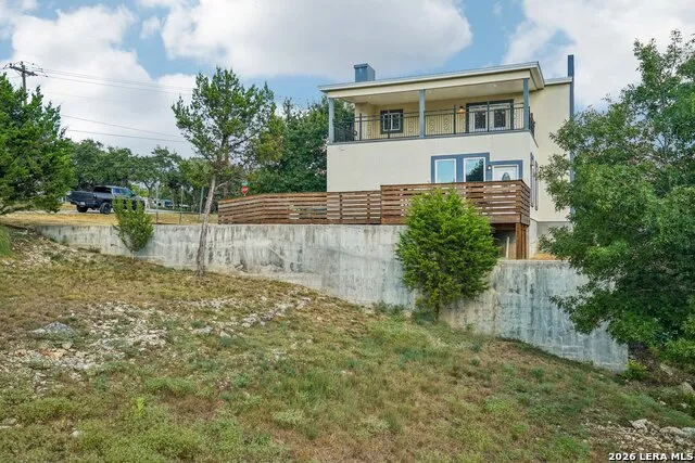 757 CANYON BND Canyon Lake, TX 78133