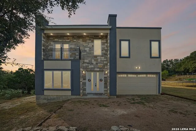 757 CANYON BND Canyon Lake, TX 78133