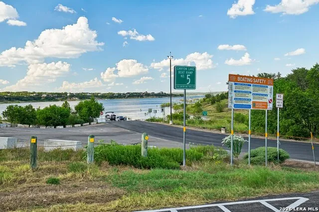 757 CANYON BND Canyon Lake, TX 78133