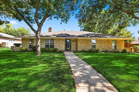 1407 Glenhill Lane