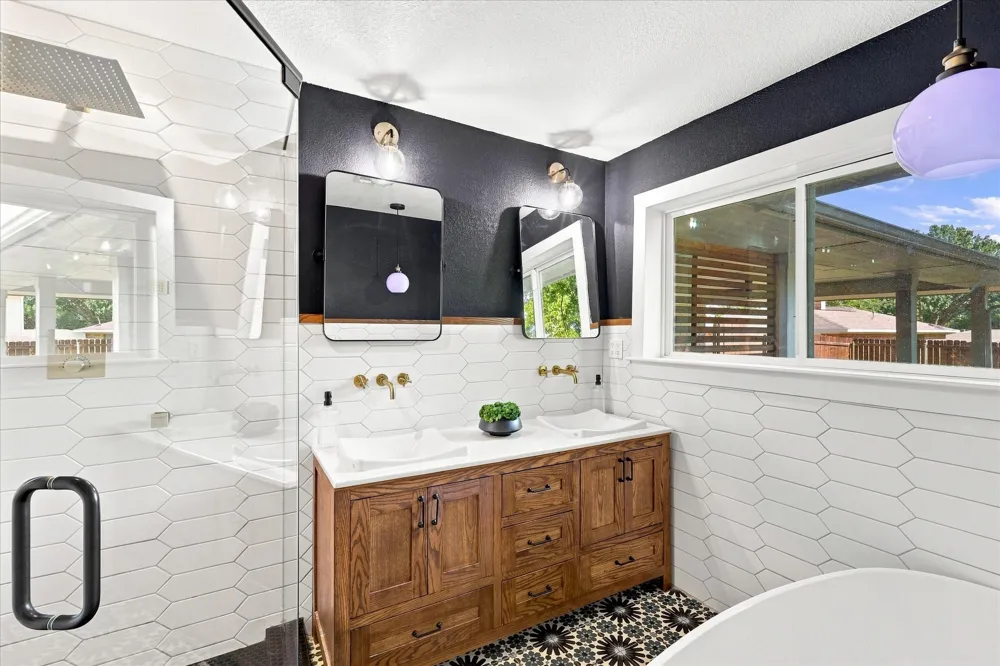 1407 Glenhill Lane Lewisville, TX 75077
