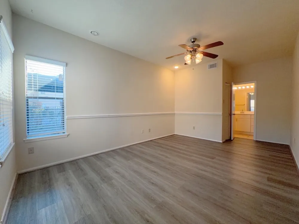 7900 Bissonnet Street #B1 Houston, TX 77074