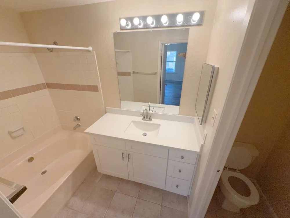 7900 Bissonnet Street #B1 Houston, TX 77074