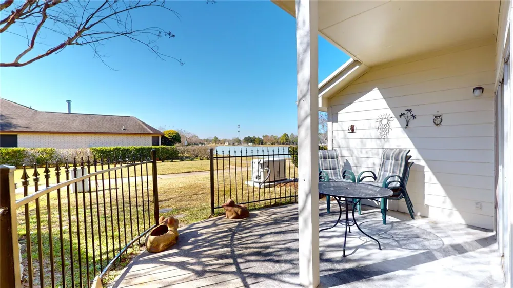 3011 Flower Field Lane Pearland, TX 77584