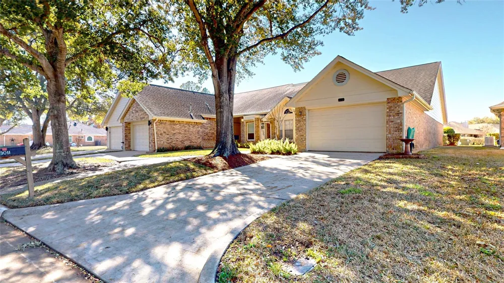3011 Flower Field Lane Pearland, TX 77584