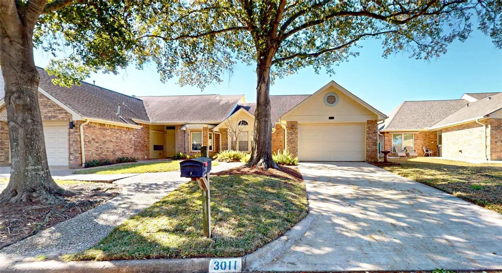 3011 Flower Field Lane Pearland, TX 77584