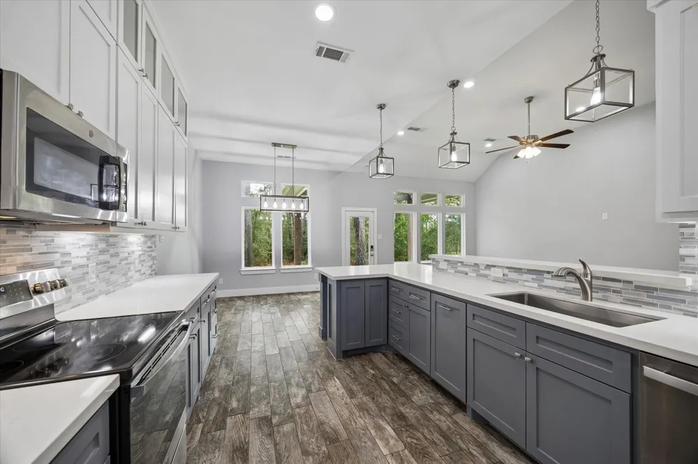 13219 Salem Circle Montgomery, TX 77356