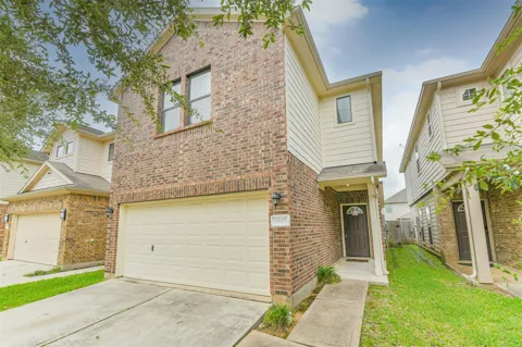 6643 Sharpstone Creek Lane