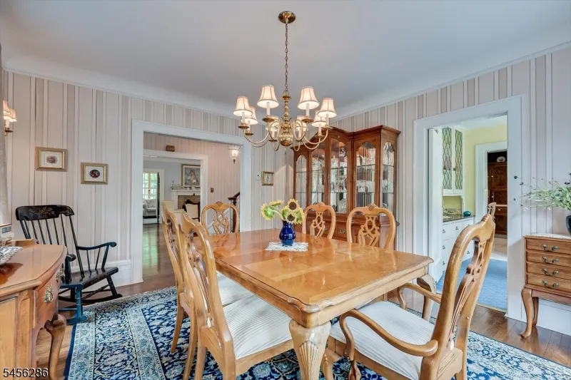 64 High St Metuchen, NJ 08840
