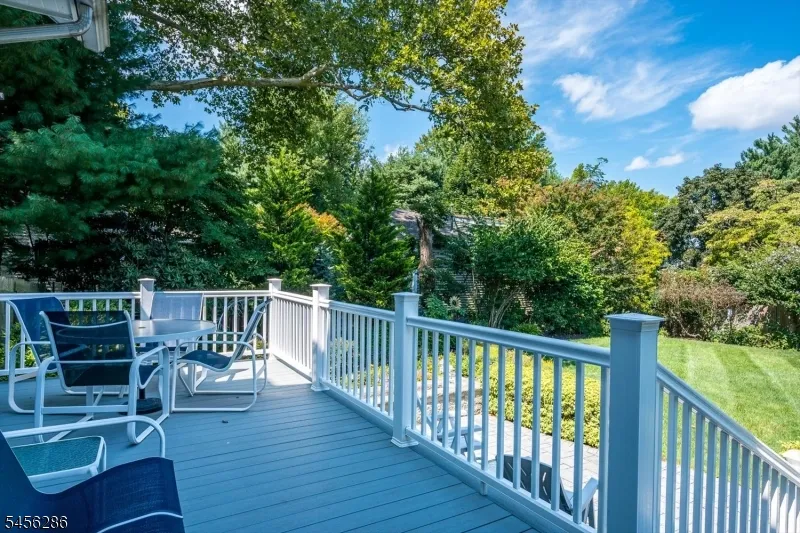 64 High St Metuchen, NJ 08840