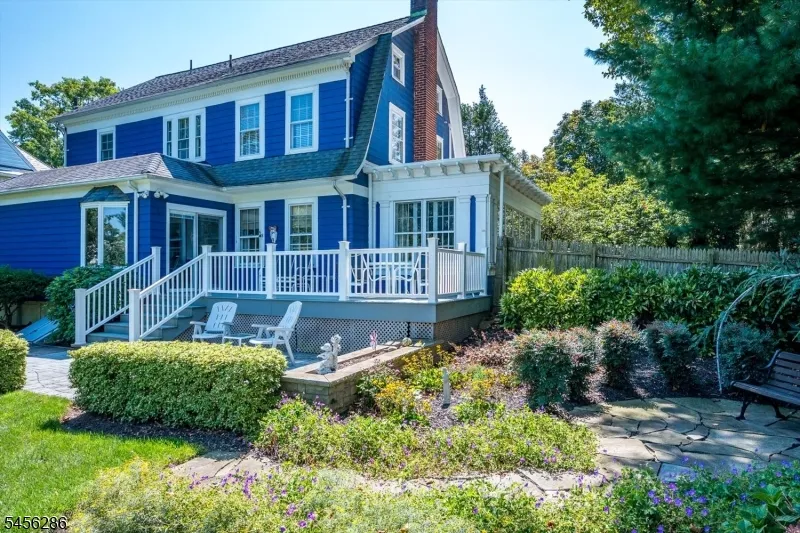 64 High St Metuchen, NJ 08840