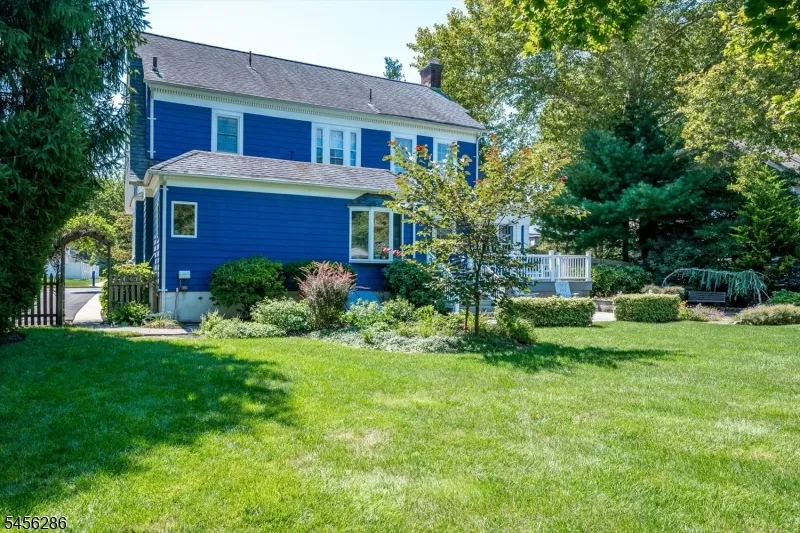 64 High St Metuchen, NJ 08840