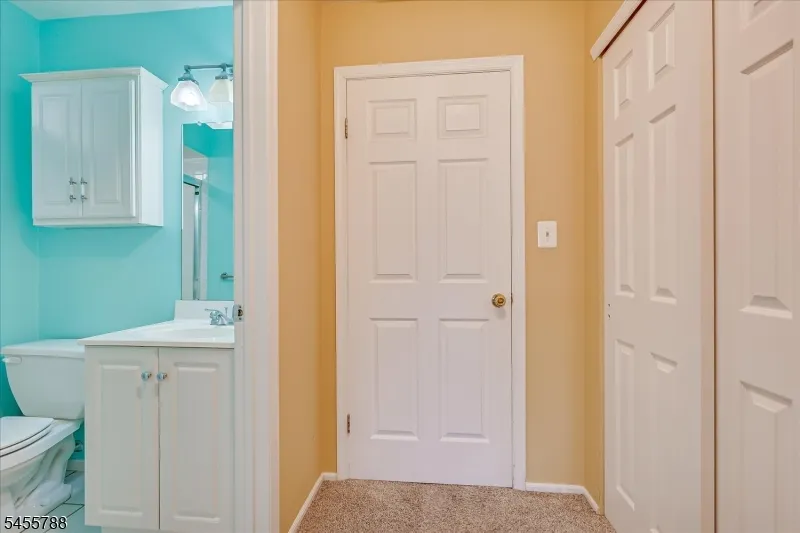 59 Woodhill St Franklin, NJ 08873
