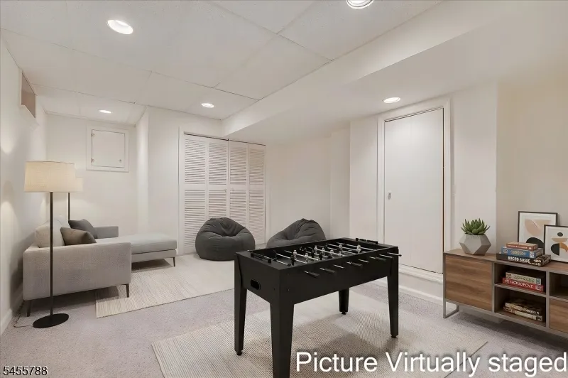 59 Woodhill St Franklin, NJ 08873