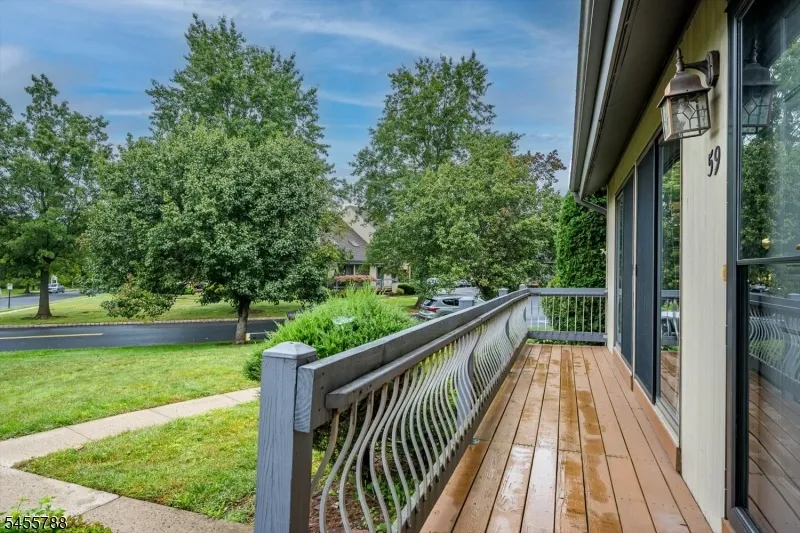 59 Woodhill St Franklin, NJ 08873