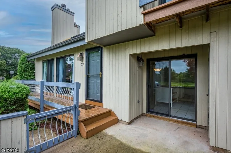 59 Woodhill St Franklin, NJ 08873