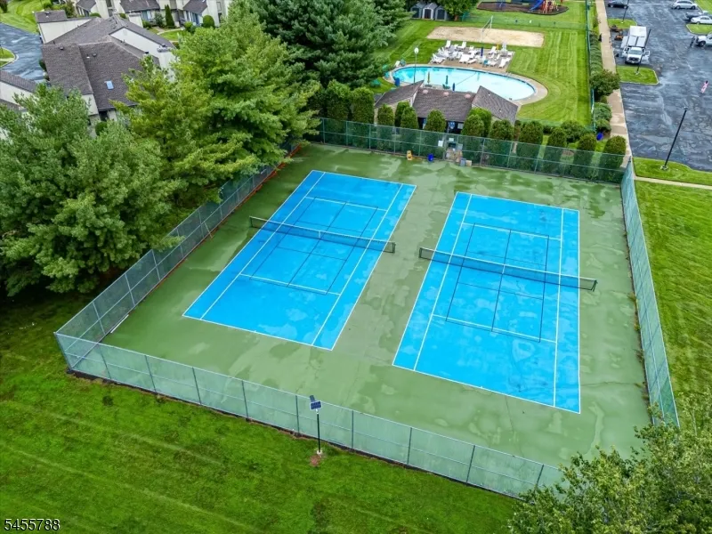 59 Woodhill St Franklin, NJ 08873