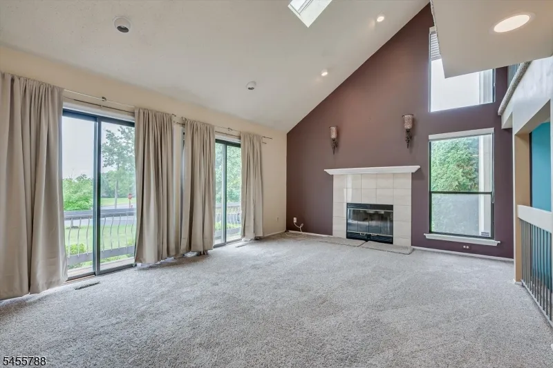 59 Woodhill St Franklin, NJ 08873