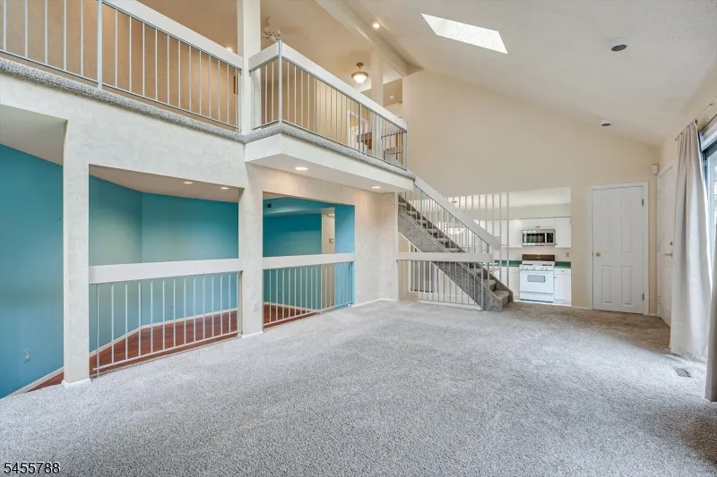 59 Woodhill St Franklin, NJ 08873