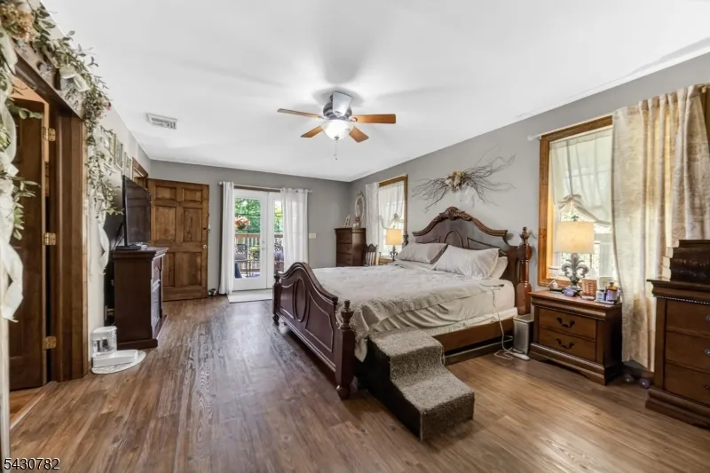 2952 River Rd Harmony, NJ 08865