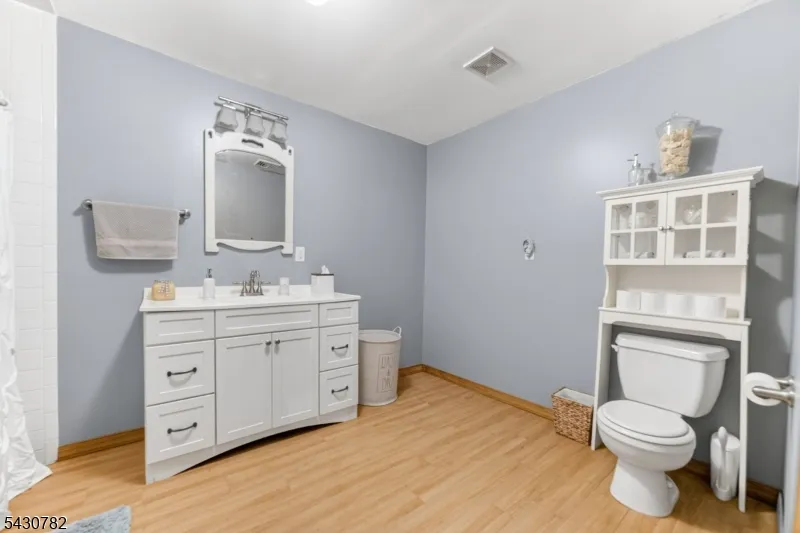 2952 River Rd Harmony, NJ 08865