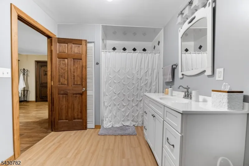 2952 River Rd Harmony, NJ 08865
