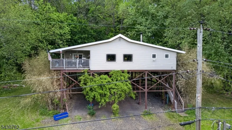 2952 River Rd Harmony, NJ 08865