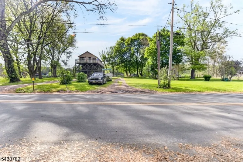 2952 River Rd Harmony, NJ 08865