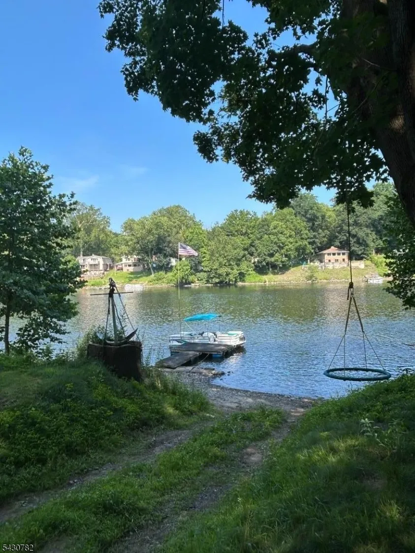 2952 River Rd Harmony, NJ 08865