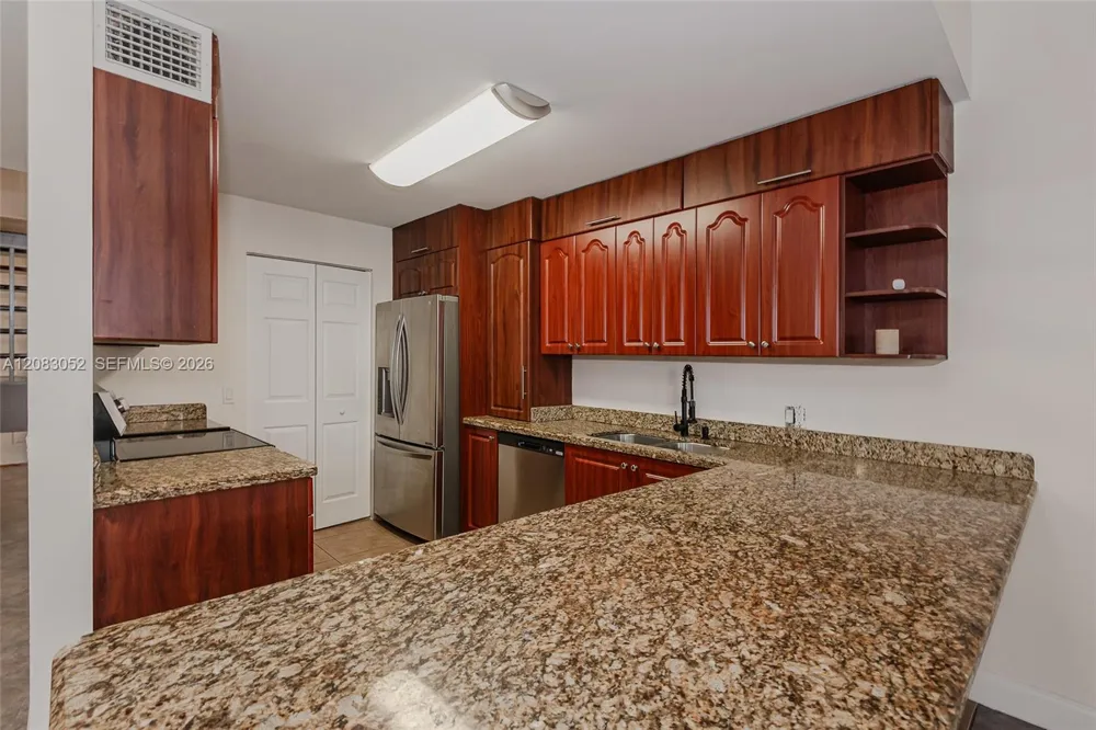 1504 NW 112th Ter Pembroke Pines, FL 33026