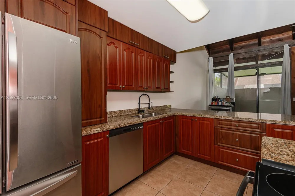 1504 NW 112th Ter Pembroke Pines, FL 33026