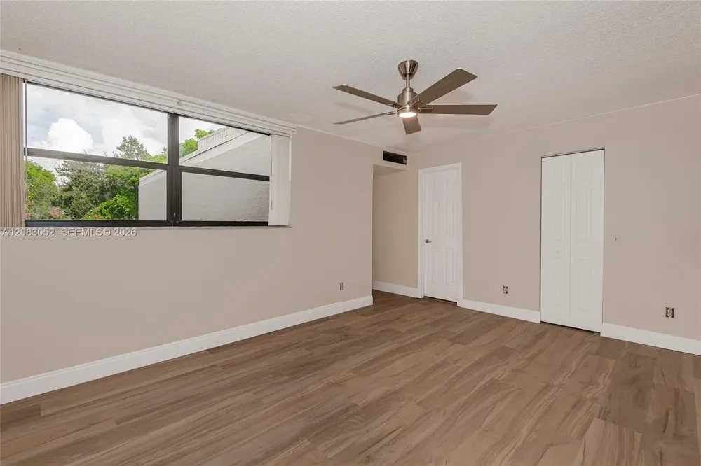 1504 NW 112th Ter Pembroke Pines, FL 33026