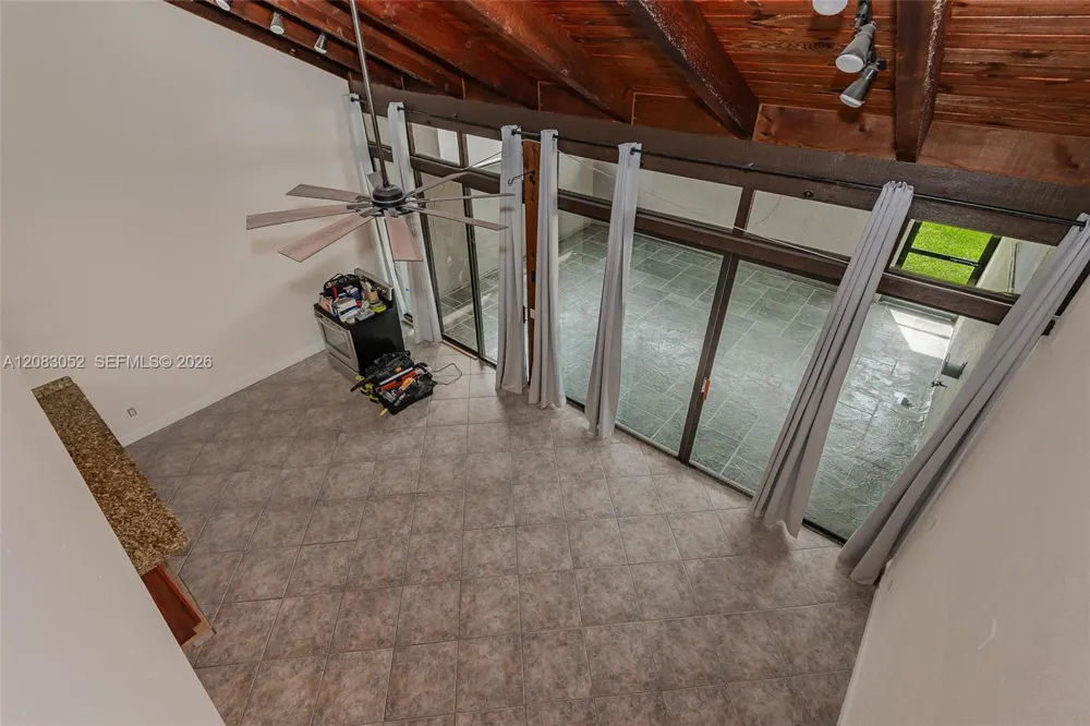 1504 NW 112th Ter Pembroke Pines, FL 33026