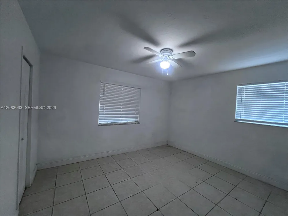 1605 NW 127th St #0 North Miami, FL 33167