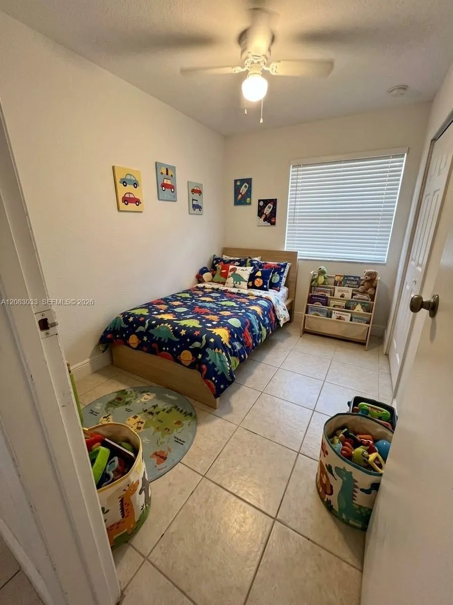 1605 NW 127th St #0 North Miami, FL 33167