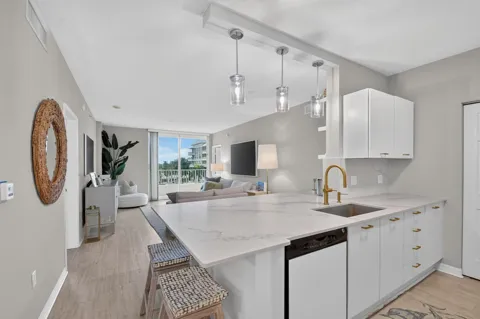 625 Casa Loma Boulevard #506
