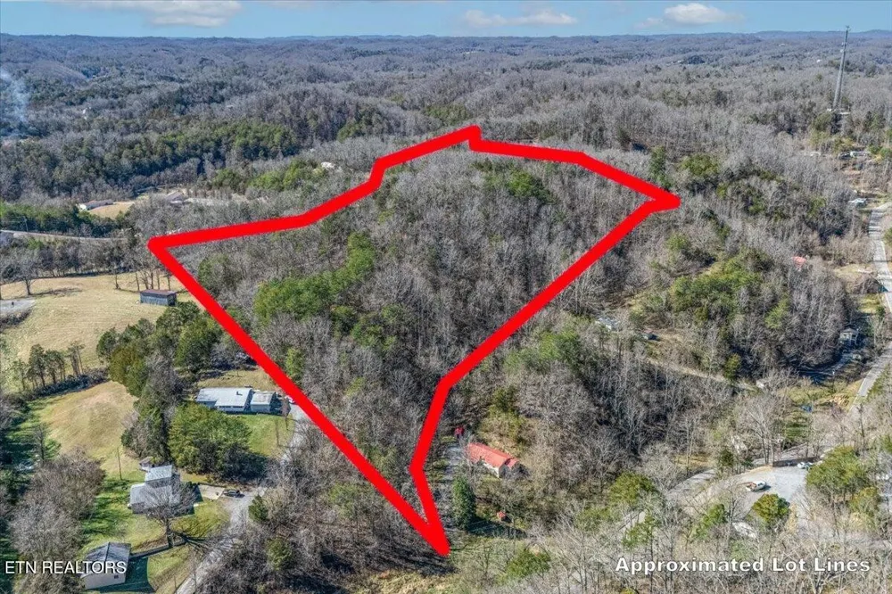 736 Panther Creek Rd Off Rd Sevierville, TN 37876