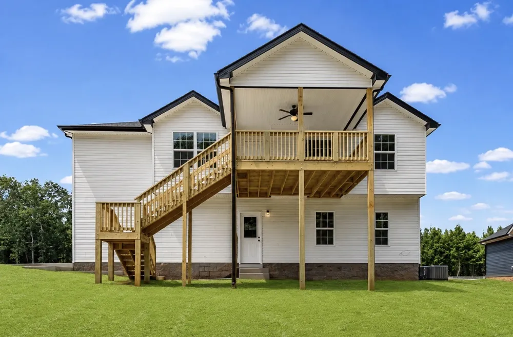 2032 Basham Ln Clarksville, TN 37043